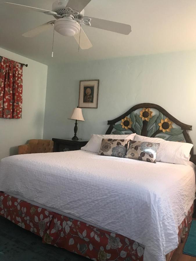 Posada Mariana Bed And Breakfast Catheys Valley Экстерьер фото